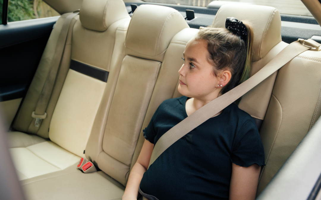 What is The Age and Weight for the Front Seat?