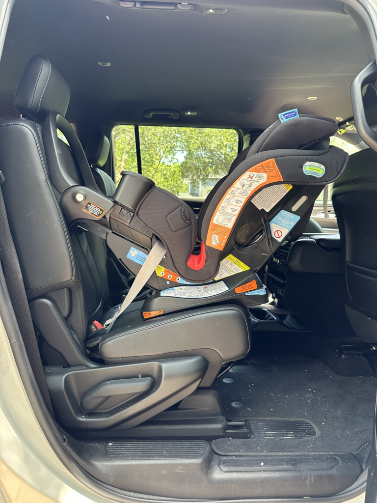 Graco Extend2Fit 3-in-1 Rear-Facing Installation