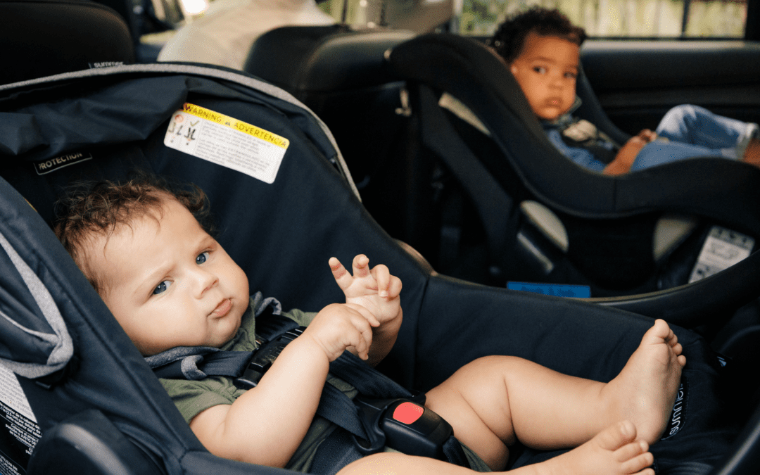 kids in car seats